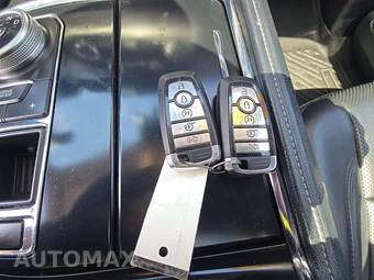 2023 Ford Expedition XLT - miniatura 5