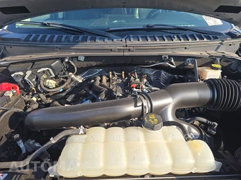 2023 Ford Expedition XLT - miniatura 16