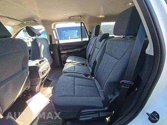 2023 Ford Expedition XLT - miniatura 13
