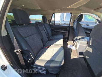 2023 Ford Expedition XLT - miniatura 17