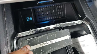 2023 Ford Expedition XLT - miniatura 30