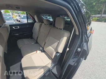 2023 Ford Explorer Base – miniatura 13