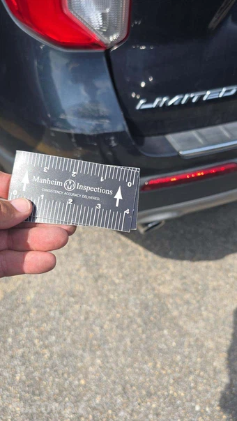 2023 Ford Explorer Hybrid Limited - miniatura 13