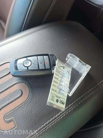 2023 Ford Explorer King Ranch - miniatura 8