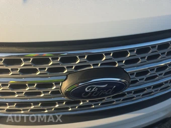 2023 Ford Explorer Limited - miniatura 15