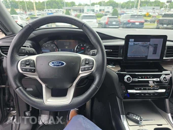 2023 Ford Explorer Limited - miniatura 10