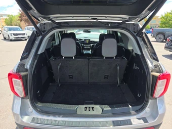 2023 Ford Explorer Limited - miniatura 12