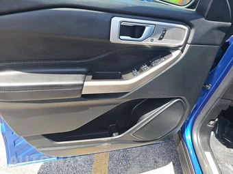 2023 Ford Explorer Limited - miniatura 9