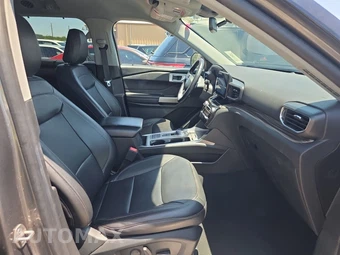 2023 Ford Explorer Limited - miniatura 8