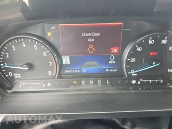 2023 Ford Explorer Limited – miniatura 12