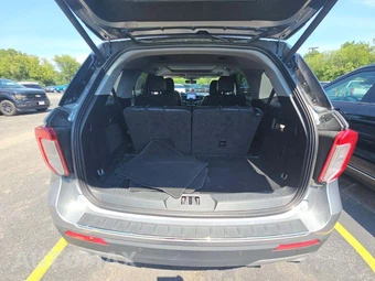 2023 Ford Explorer Limited - miniatura 12