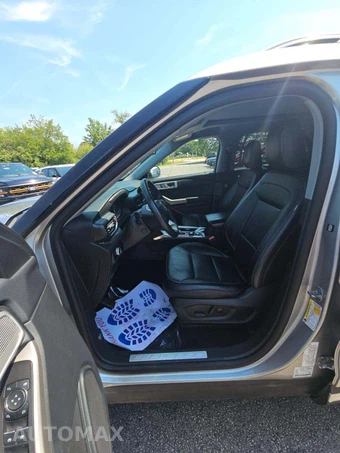 2023 Ford Explorer Limited - miniatura 3