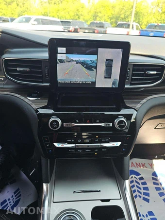 2023 Ford Explorer Limited - miniatura 7