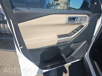2023 Ford Explorer Limited - miniatura 9