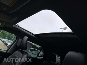 2023 Ford Explorer Limited - miniatura 11