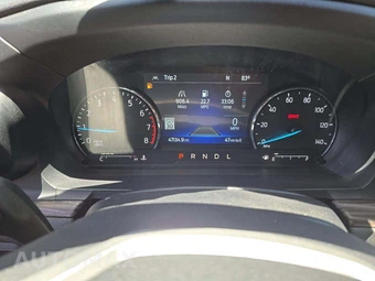 2023 Ford Explorer Limited - miniatura 9