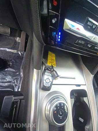2023 Ford Explorer Limited - miniatura 5