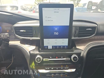 2023 Ford Explorer Platinum - miniatura 11