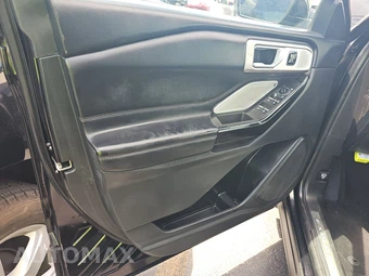 2023 Ford Explorer Platinum - miniatura 9