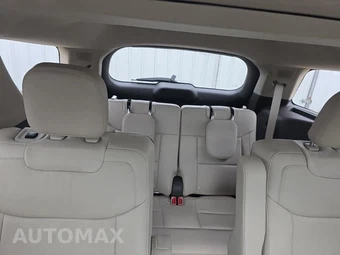 2023 Ford Explorer Platinum - miniatura 11