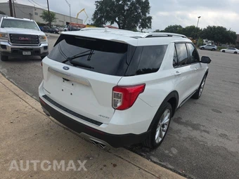 2023 Ford Explorer Platinum - miniatura 4