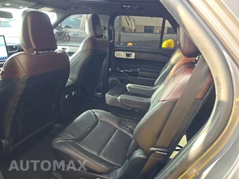 2023 Ford Explorer Platinum - miniatura 13