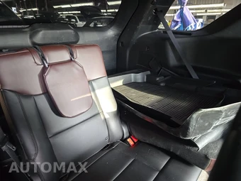2023 Ford Explorer Platinum - miniatura 14