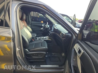 2023 Ford Explorer Platinum - miniatura 8