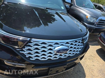 2023 Ford Explorer Platinum - miniatura 2
