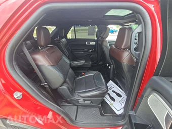 2023 Ford Explorer Platinum - miniatura 14