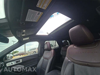 2023 Ford Explorer Platinum - miniatura 8
