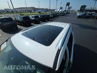 2023 Ford Explorer Platinum - miniatura 12
