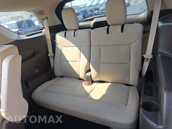 2023 Ford Explorer Platinum - miniatura 14