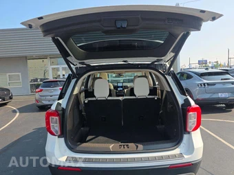 2023 Ford Explorer Platinum - miniatura 15