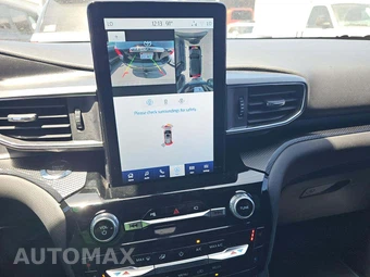 2023 Ford Explorer ST - miniatura 10