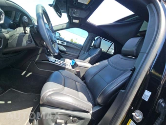 2023 Ford Explorer ST - miniatura 6