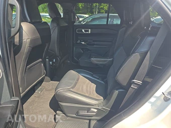 2023 Ford Explorer ST - miniatura 13