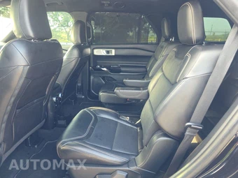 2023 Ford Explorer ST - miniatura 13