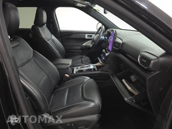 2023 Ford Explorer ST - miniatura 8