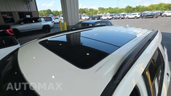 2023 Ford Explorer ST - miniatura 18