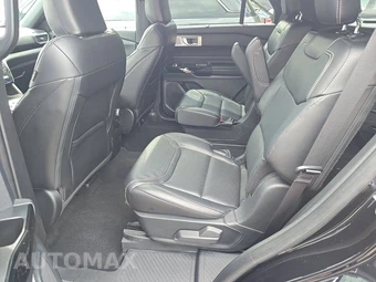 2023 Ford Explorer ST - miniatura 13