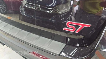 2023 Ford Explorer ST - miniatura 22