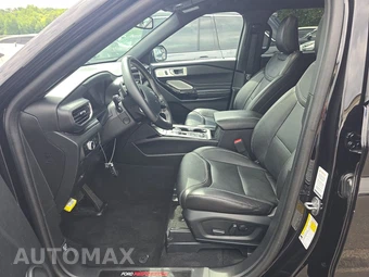 2023 Ford Explorer ST - miniatura 7