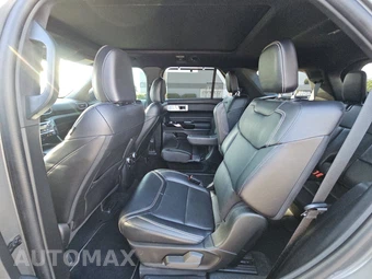 2023 Ford Explorer ST - miniatura 13
