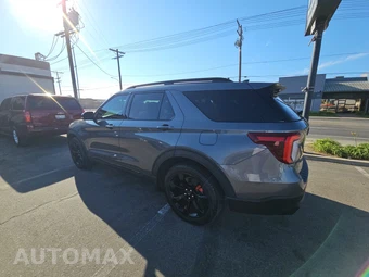 2023 Ford Explorer ST - miniatura 6