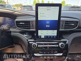 2023 Ford Explorer ST - miniatura 10