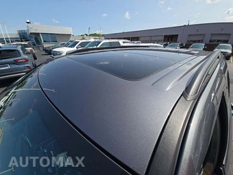 2023 Ford Explorer ST - miniatura 12