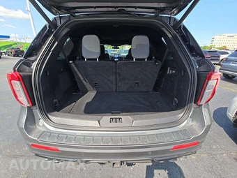 2023 Ford Explorer ST - miniatura 15