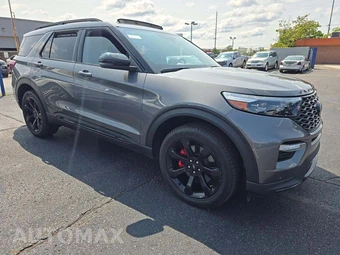 2023 Ford Explorer ST - miniatura 4
