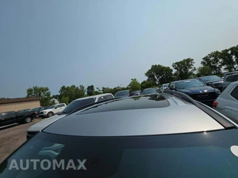 2023 Ford Explorer ST - miniatura 12
